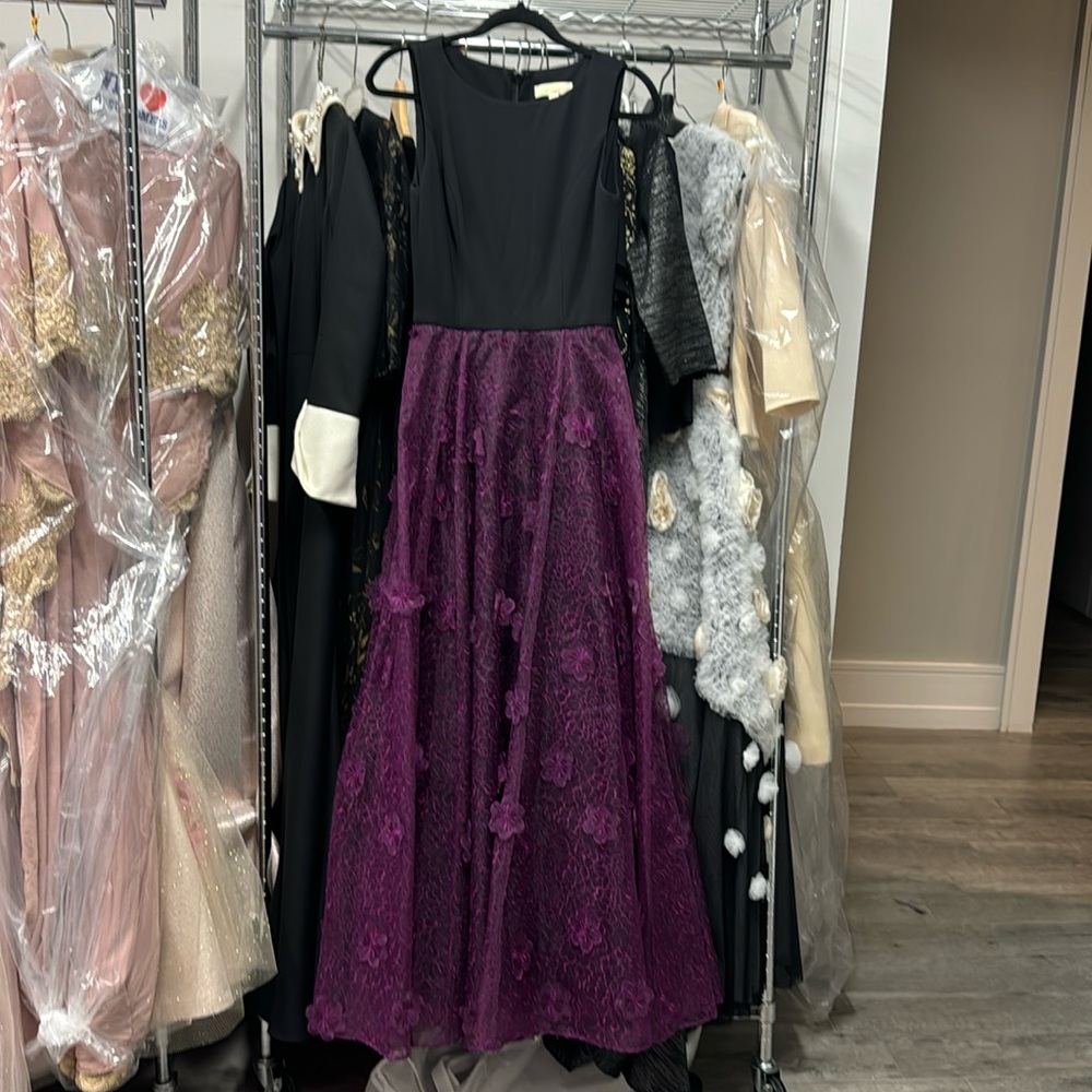 Erin gown Sz 0